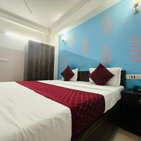 Hotel Galaxy Inn Near Delhi International Airport Nuova Delhi Esterno foto
