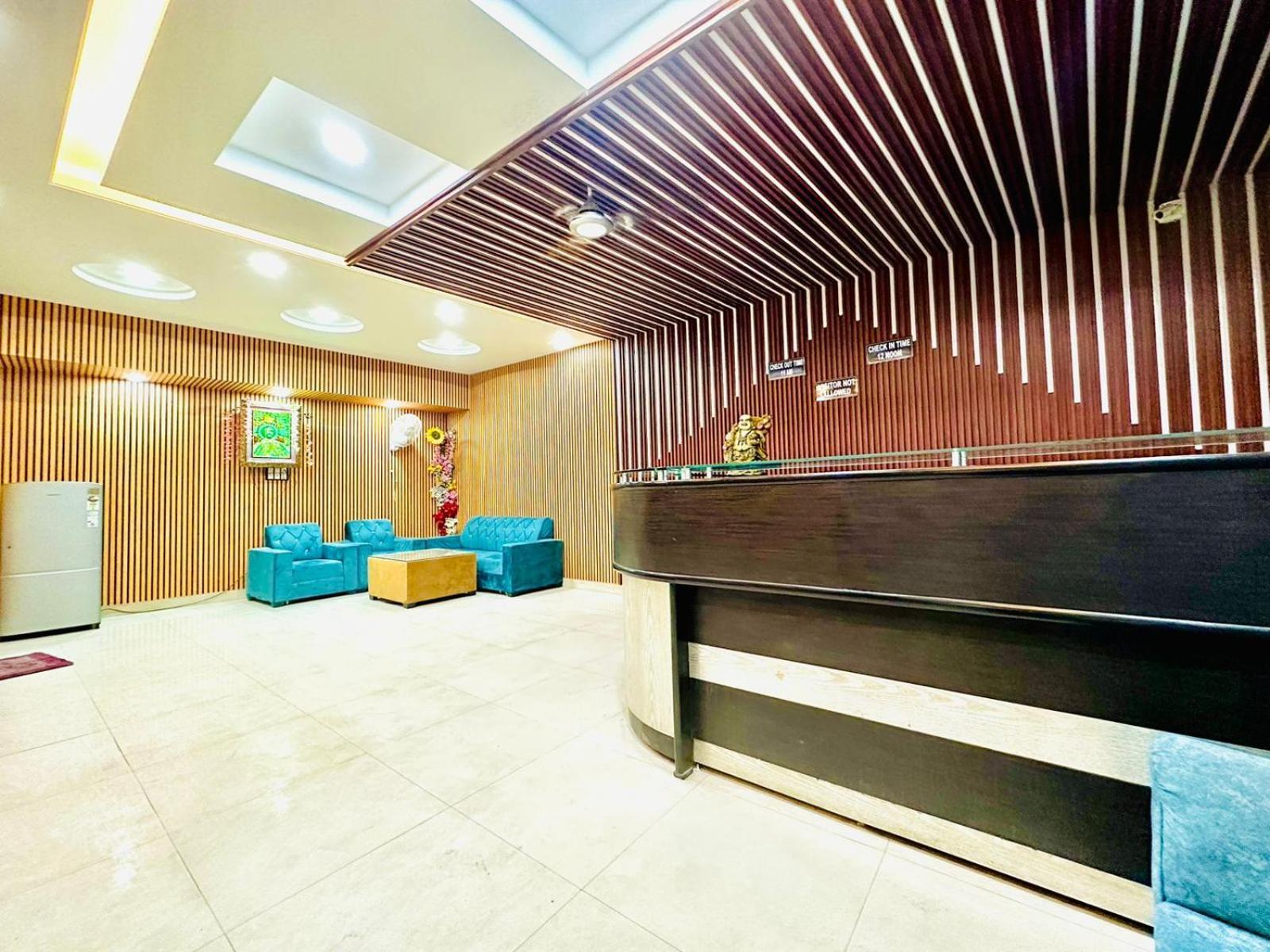 Hotel Galaxy Inn Near Delhi International Airport Nuova Delhi Esterno foto