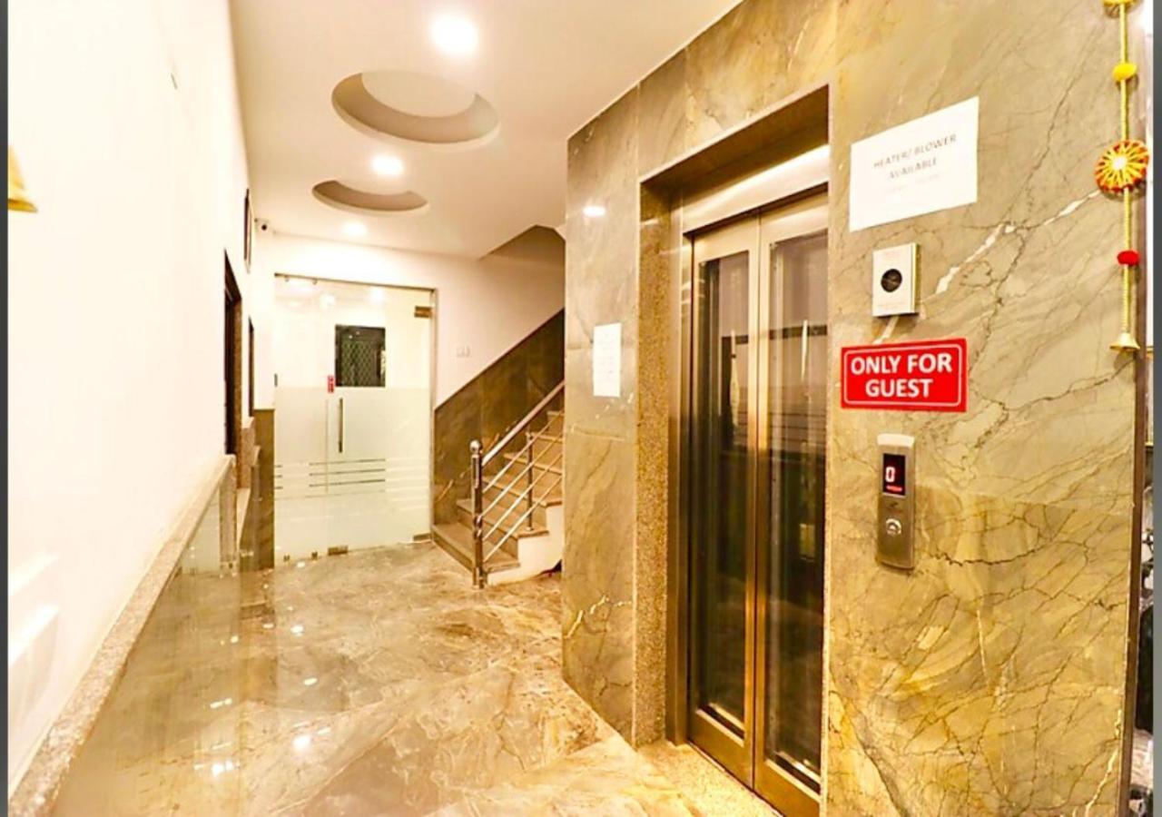 Hotel Galaxy Inn Near Delhi International Airport Nuova Delhi Esterno foto