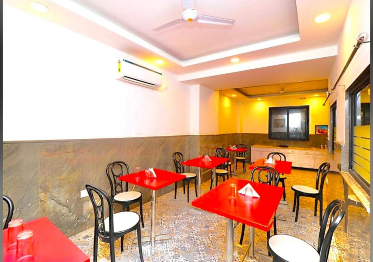Hotel Galaxy Inn Near Delhi International Airport Nuova Delhi Esterno foto